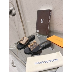 Louis Vuitton Slippers